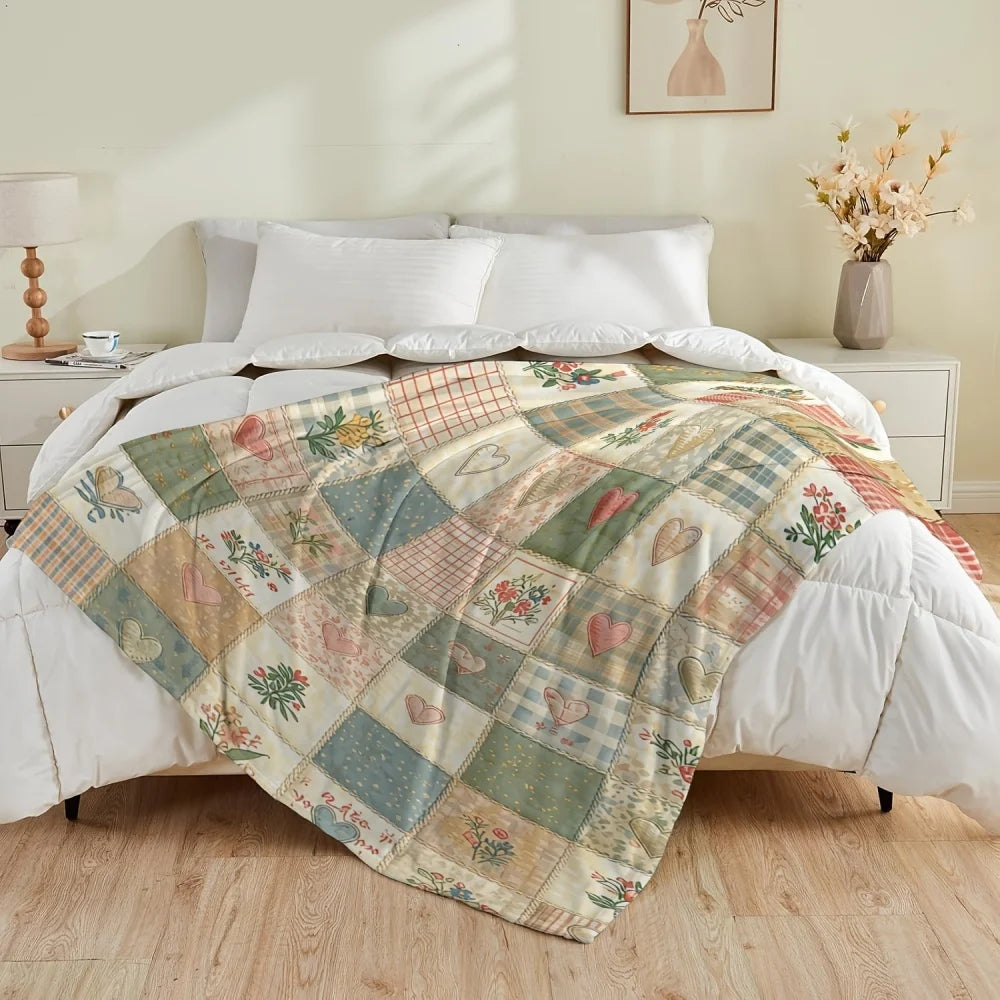 Vintage Patchwork Plaid Heart Floral Print Flannel Throw Blanket Country Cottage Farmhouse Multi‑Pattern Soft Lightweight Plush Blanket for Sofa Couch Bed Home Decor