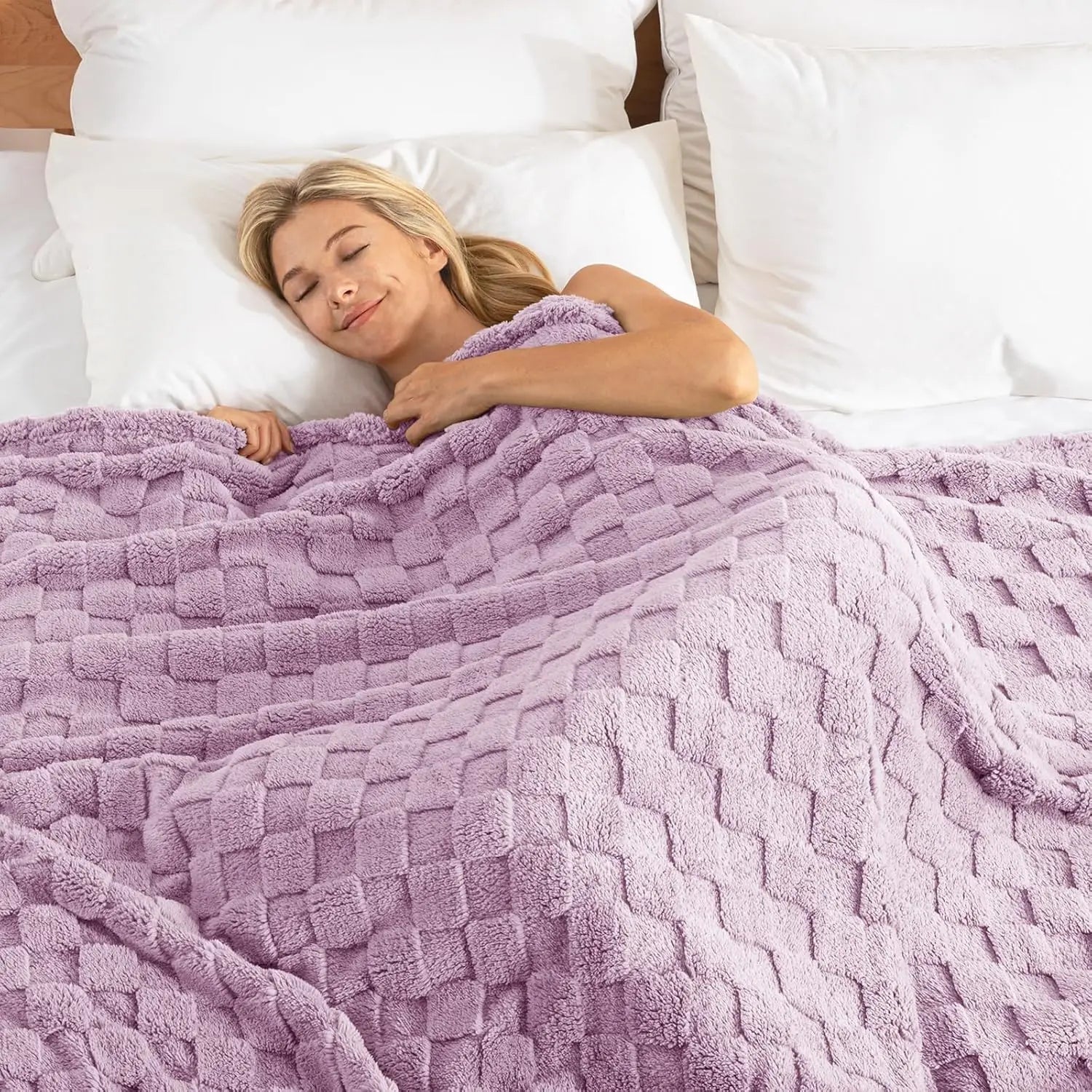 Lilac Checkered Fleece Blankets Christmas Gifts for Women Men Girls Cute Soft Cozy Throw for Bedroom Home Decor Gifts Blankets