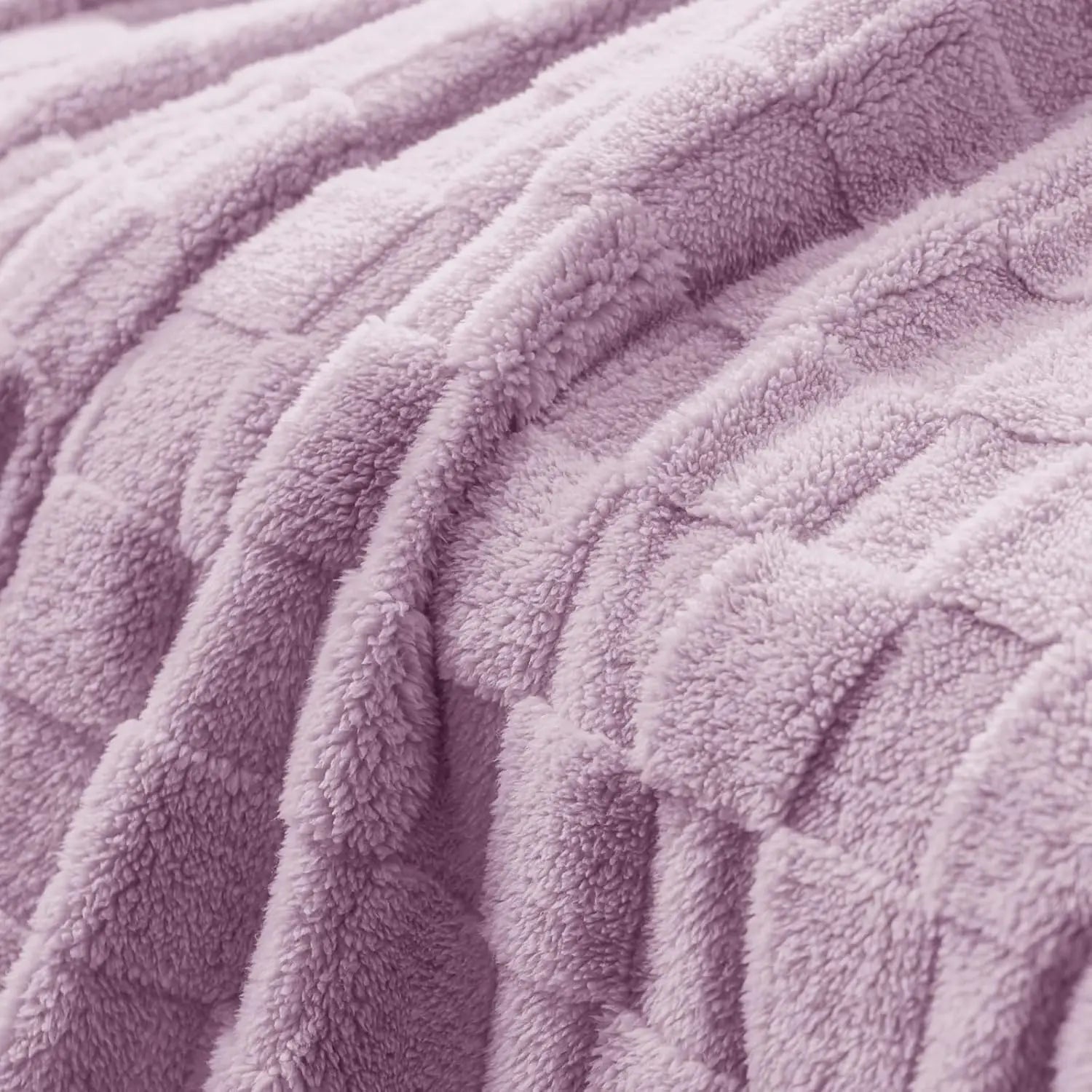 Lilac Checkered Fleece Blankets Christmas Gifts for Women Men Girls Cute Soft Cozy Throw for Bedroom Home Decor Gifts Blankets