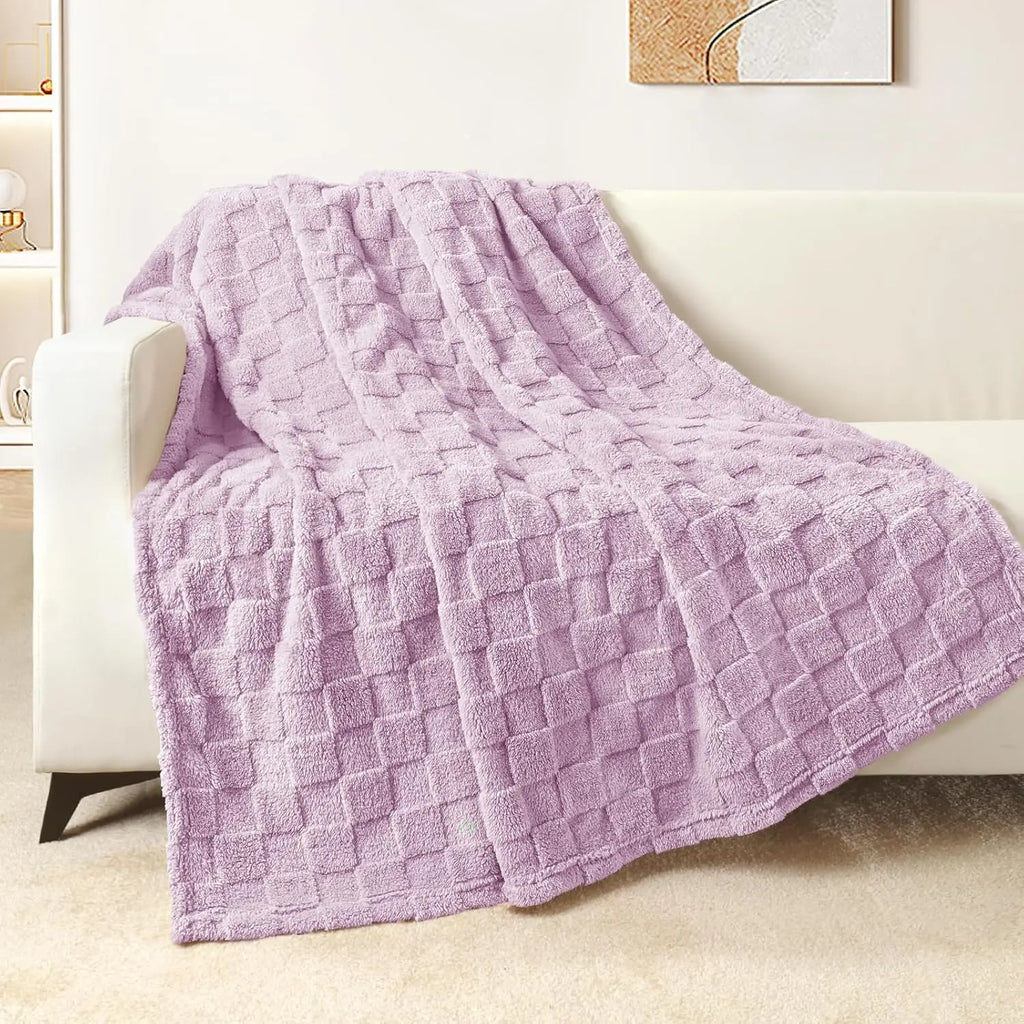 Lilac Checkered Fleece Blankets Christmas Gifts for Women Men Girls Cute Soft Cozy Throw for Bedroom Home Decor Gifts Blankets