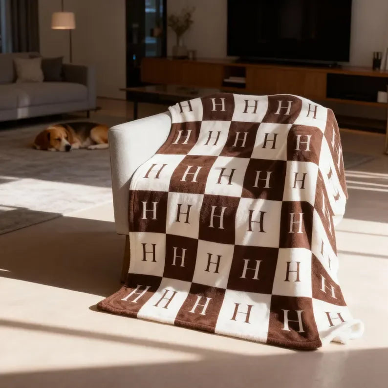 Grid Letter Blanket Plush Blanket Personalized Classroom Sofa Bedroom Blanket Home Decoration